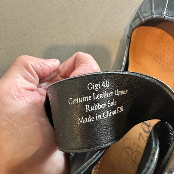 Biza Leather Velcro Strap Gigi Chunky Heels - Picture 10 of 13